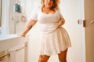 The REAL Giddy 🍑 OKC's own Thick Blonde Dick-Hungry Milf in OKC TONIGHT Well-reviewed CW BBJ Champion photo 2