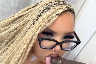 Thick Juicy 💦 Throat Goat 👅 Come Watch Me Cream 😏 photo 5