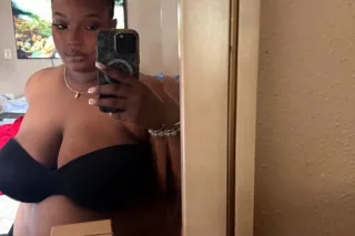 Last Night In Town✅💦🥵 photo 4