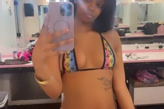 Little petite treat 💕 incalls and outcalls Available 24/7 🥰