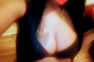 Dominican cutie with a BIG BOOTY 💋 photo 4
