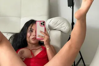 hola soy una hermosa colombiana recin llegada ala ciudad photo 4