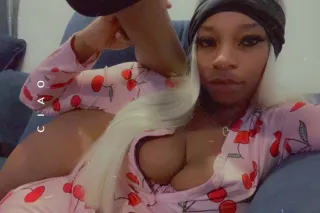 2 GIRL SPECIALS 1685 W Lake StAddison, IL 60101United StatesHAMPTON INN IN ADDISON IL 2 girl special sexy caramel goddess ready to please snd fulfil your needs photo 3