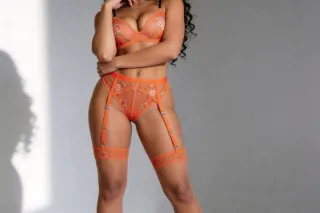 Sexy Layla photo 5