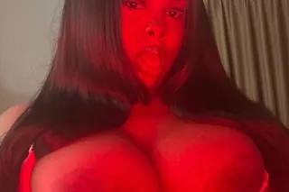 thick wet ebony photo 2