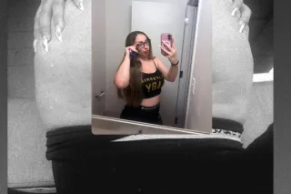 Upscale & Discreet ✨ 5'2 Brunette BombShell 🥂 Facetime Verification Required 📲 photo 4