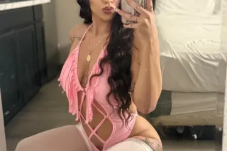 Available for INCALLS & OUTCALLS, ask about my facetime shows🥰 photo 2