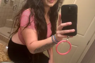 💋✨✨Curvy, cute, and dangerously tempting 🔥