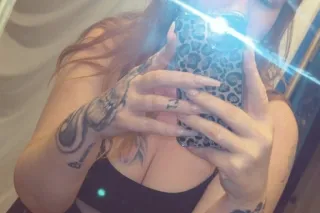 Sexi redheaded milf with a round booty and juicy pink pussy photo 7