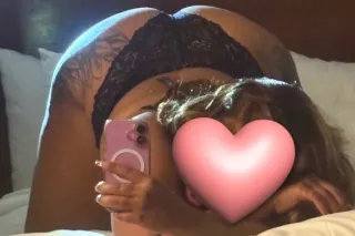 I'd like to be the one to please you .🥲🫶🏽
