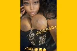 LEAVING SOON ✌🏾🇯🇲HOTTEST JAMAICAN 💛💚🖤WATCH MY ONLYFANS ! WATCH MY SNAP+ FOLLOW ME BABY 🍯💛🐝THE SWEETEST 😘