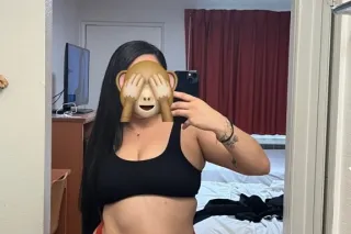susan ready to tease & please😻