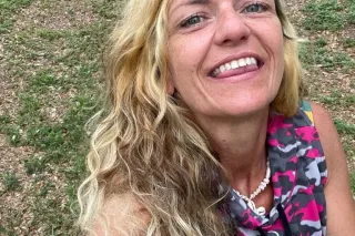 💋💋💋 Happy Hour over at 1:00 😍🥰🍒BJ BLOWOUT BANANZA photo 8