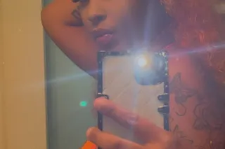 OUTCALLS photo 4