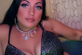 Stacy is back 💋