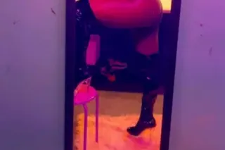 Pussy Stay Wet Like The Niagara Falls photo 3