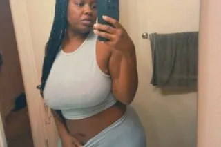 BEAVETTONS #BUSTY MASSUSE💞💦