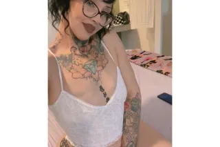 PiercedPUSSY🤭💦CONTENT FT SHOWS💦 photo 6