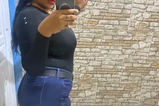 latina disponible llamame papi