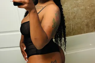 SEXYY STALLION 🥰💦👅 INCALL QV, HHR, AND FT SHOWS AVAILABLE NOW ‼🥰 JUICY SEXY PUSSY, WITH SLOPPY HEAD💦 IT DONT GET NO FREAKIER THAN ME ❤‍🔥