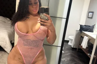 CREAMY PUSSY 💦 WETT WET 💦THROAT GOAT 😈💦 TIGHTT MAKE ME SQUIRT 😈💦😘 photo 2