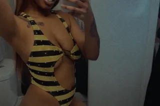 🤭 NICE PETITE FREAK😋 SLOPPIEST MOUTH IN TOWN 👅🫦 PORN STAR LIPS 💫💛⭐ 😏ASS SO SOFT 🍑PERCLY TITS 🍒🍞 photo 2