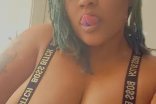 Its Vee baby🍑💦, back for the weekend!😘 photo 2