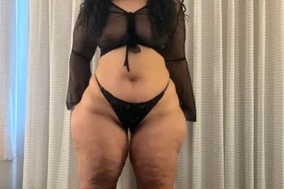 BBW 52 INCH HIPS , SEDUCTIVE , SOFT, UNFORGETTABLE, Available😉!! 😉 photo 3
