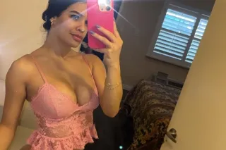 Rica latina para hacerte el mejor de los placeres papi 🥵🥵 Ven a comerte este toto apretado 🤤 photo 3