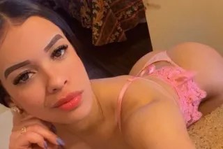 Rica latina para hacerte el mejor de los placeres papi 🥵🥵 Ven a comerte este toto apretado 🤤 photo 4