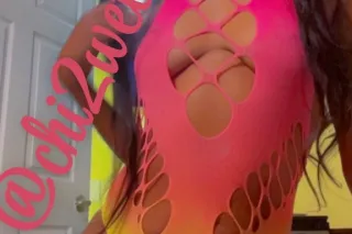 cum play with me 🙄💅 pussy pink 💕 like ⭐ starburst 🍍🍓