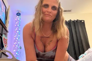 Hey Guys Trixie is Back💋 photo 12