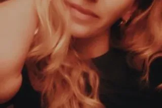 BlondeBombshell photo 2