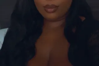 IM BACK HERE IN TOWN !!! SUPER HOT AND THICK MIXED BABY HERE 💚💜 photo 5