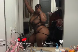 Slutty Saturday 👅🙃💦🍆🐱 incall only come fuck me photo 8
