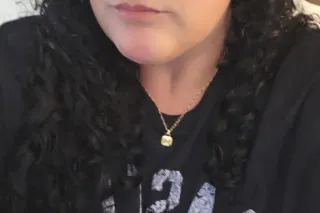 Clap cheeks while watching the game BBW Latina MILF hosting hotel while watching the Spurs 😈 photo 9