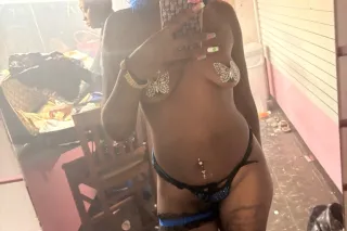 EBONY ONLYFANS MODEL 👀 to MAKE U C💦M 🍑🍫 photo 8