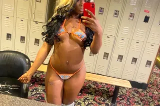 Young Tight Pussy Incalls/outcalls photo 3