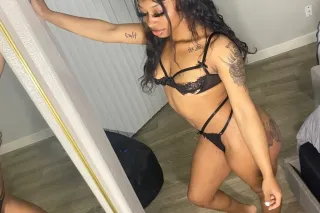 🤪 Get Ready To Fuck & Hit Me Up 🌺Incall/outcall/Carfun/ Available 24/7 photo 4