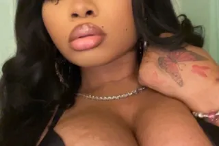 Little girl ( 4'8") with big curves💥 You have no idea what I'm capable of despite my tiny size💥 I'll help you deal with your dirty desires💋 Tet me here (925) 475- 6 564 ✅ photo 4