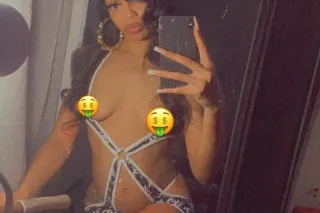 OUTCALL ONLY 🍭Cum Play With A Petite Caribbean Goddess💦🤩 Incall & OutCall Available photo 4