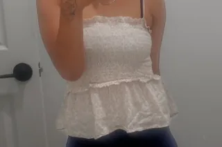 new to town! dont miss out!💗 4"11, 100lb, funsize, cutie 😗