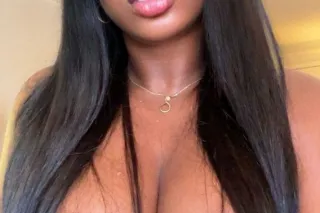 Latina disponible 24/7