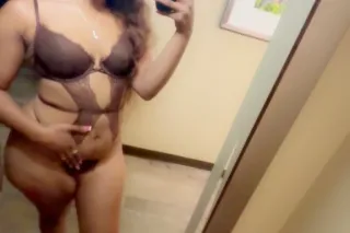 AVAILABLE NOW ⭐𝐻𝒾𝑔𝒽𝓁𝓎 𝐹𝒶𝓋𝑜𝓇𝑒𝒹 THICK 𝓔𝔁𝓸𝓽𝓲𝓬 𝓑𝓮𝓪𝓾𝓽y⭐ ✨Seductive Sexy And Laid Back✨ Im A Short Sмσσтн Sκιn💫 with Some 𝑪𝑳𝑬𝑨𝑵,𝑾𝑬𝑻 VICE GRIP 𝑷?