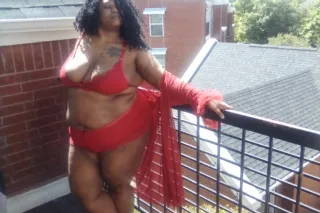 ITS MY BIRTHDAY INCALL ONLY!!!!!!!!!😍💙Thick Ebony Baddie Ready To Have Fun INCALL ONLY!!!!!!!!!😍💜 ITS MY BIRTHDAY photo 9