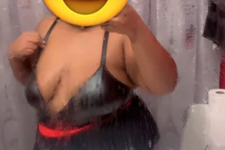 Head or Tails 😘💕🫶🏾 photo 4
