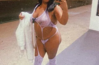 💦Up Late Lets Play 😍Oceanside😉T I G HT 😍DRIPPING WET💦Busty P E T I T E Latina Bombshell💋🥰exotic bombshell💦 photo 4