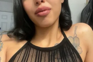 sweet and petite 💋 photo 3