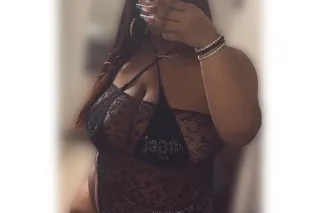 😘Come Find Out What This White Kitty Can Do To You💦 photo 5
