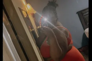 Sexy BBW hourly rates only bring condoms no bare anything photo 9